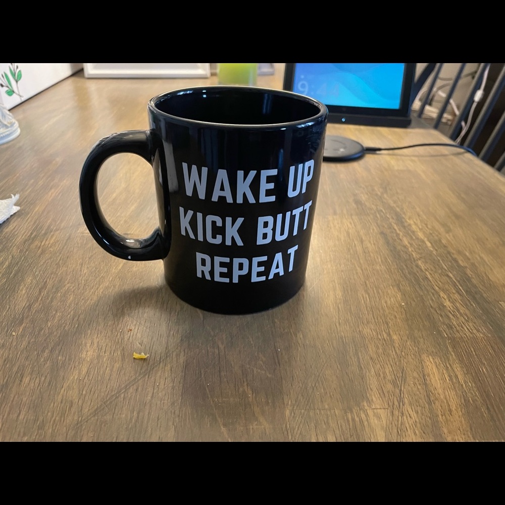 Selling gently used mug, bought from rue 21 only used a few times